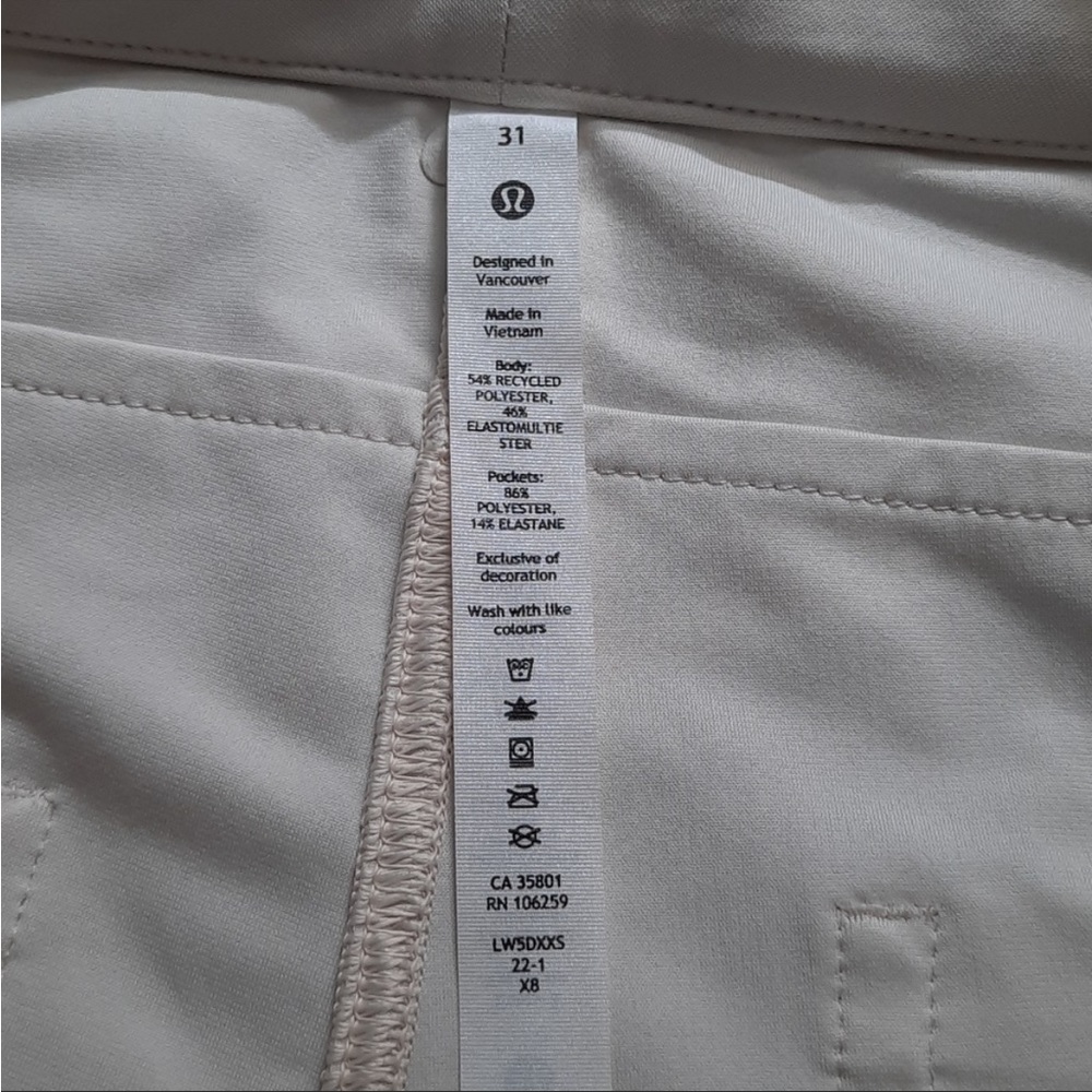 Lululemon Womens Pants - Picture 5 of 5
